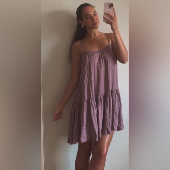 Aritzia TNA Womens Open Black Flowy Tie Ruffle Tiered
Mini Dress in Lavender - Picture 3 of 14